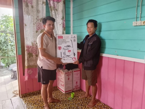 Bantuan Tangki Semprot Tanaman Tani Untuk Masyarak